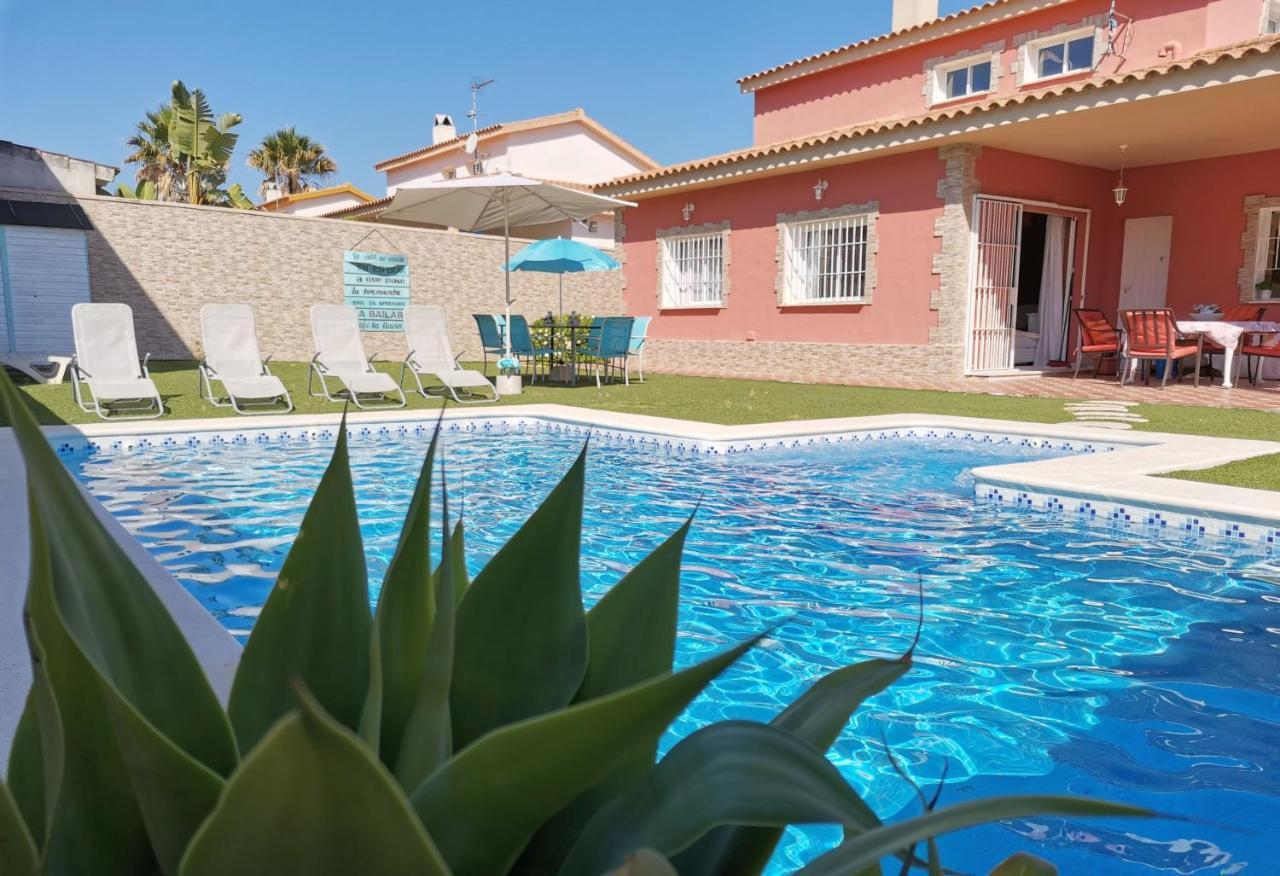 El Capricho De Espartinas Bagian luar foto