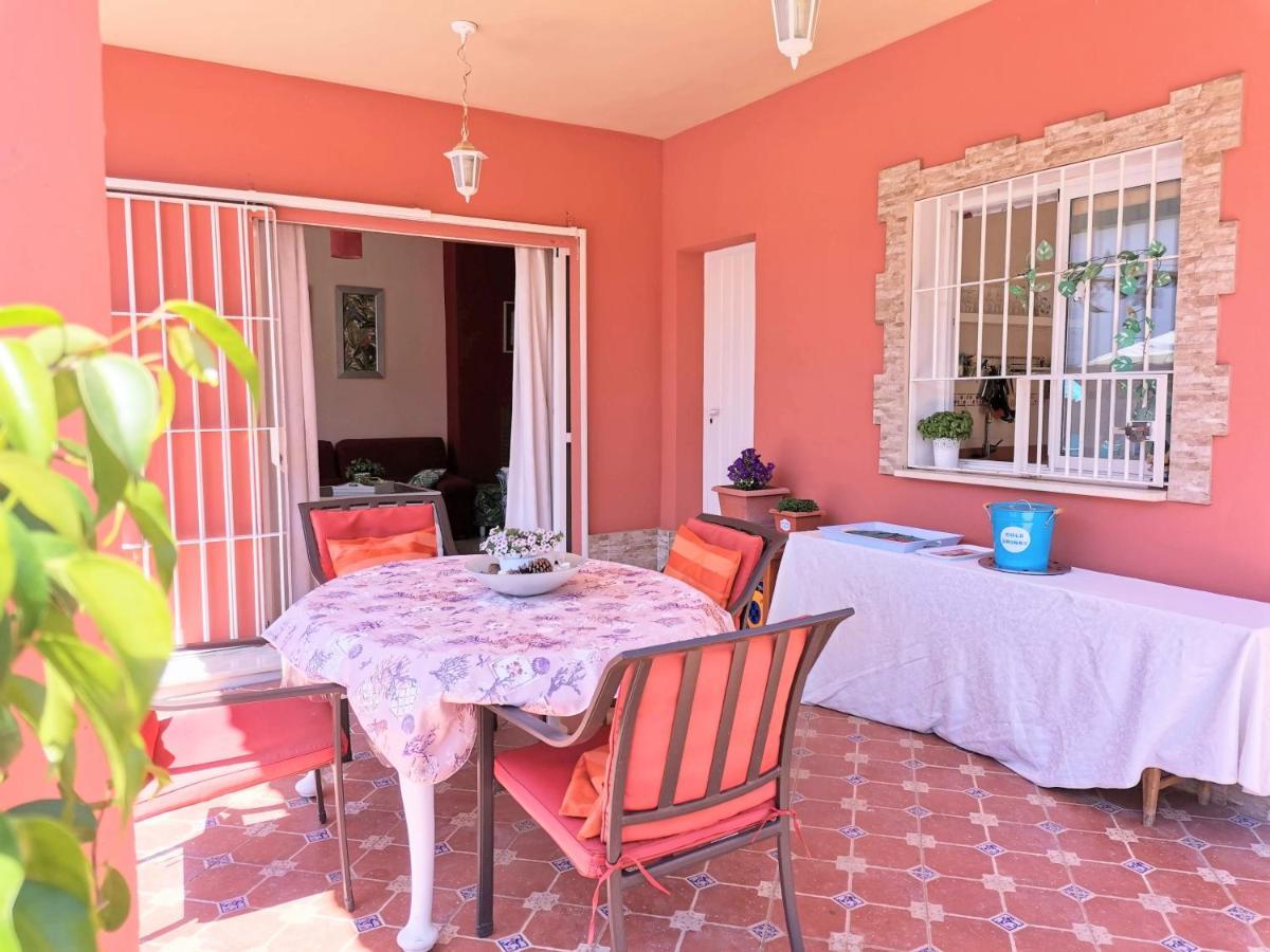 El Capricho De Espartinas Bagian luar foto