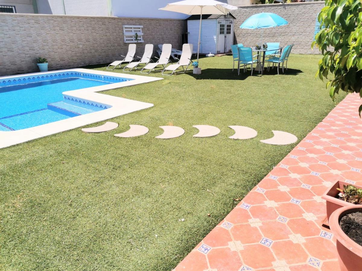 El Capricho De Espartinas Bagian luar foto