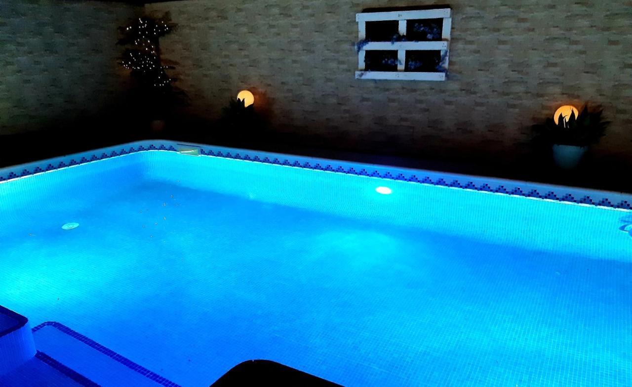 El Capricho De Espartinas Bagian luar foto