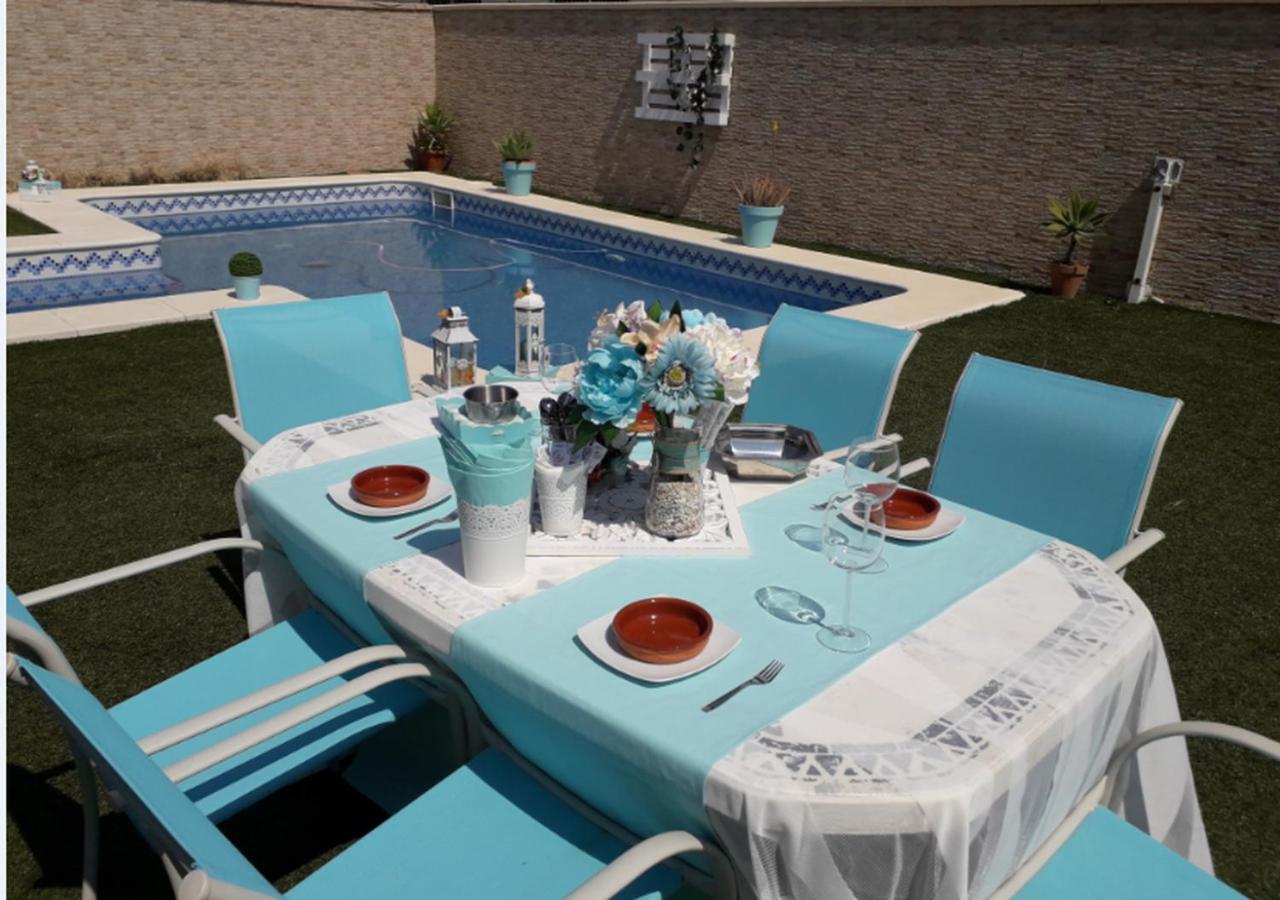El Capricho De Espartinas Bagian luar foto
